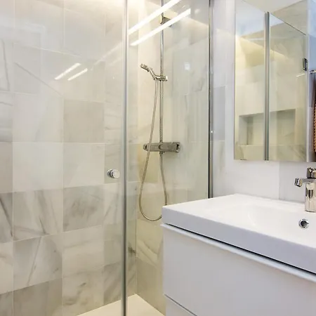 빌라 Chezmoihomes Duplex Penthouse With Swimming Pool 라 에라두라
