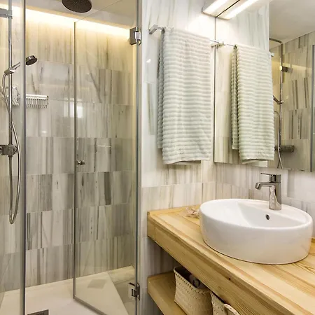 Chezmoihomes Duplex Penthouse With Swimming Pool * La Herradura (Granada)